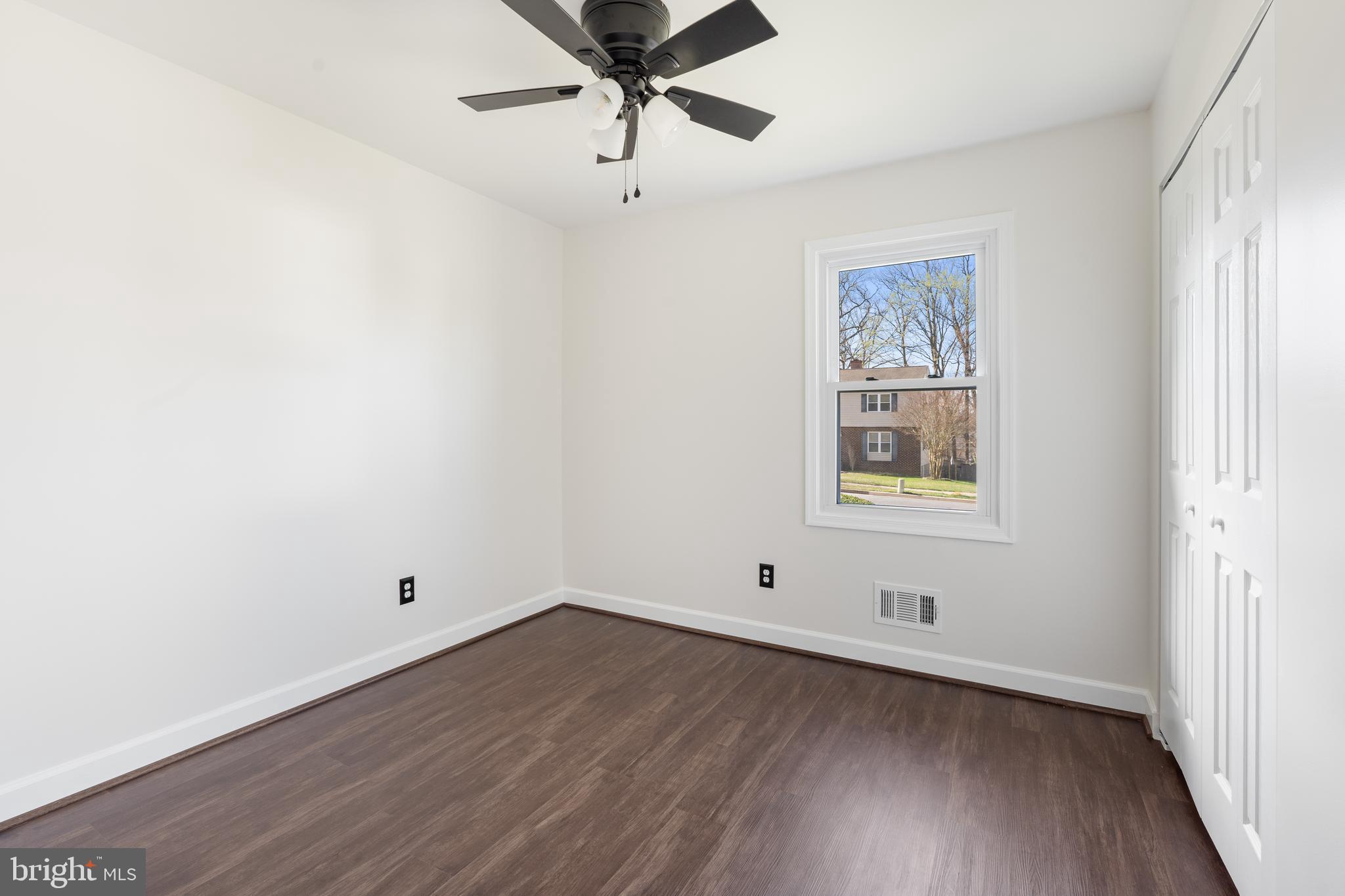 WOODBRIDGE VALLEY - Residential