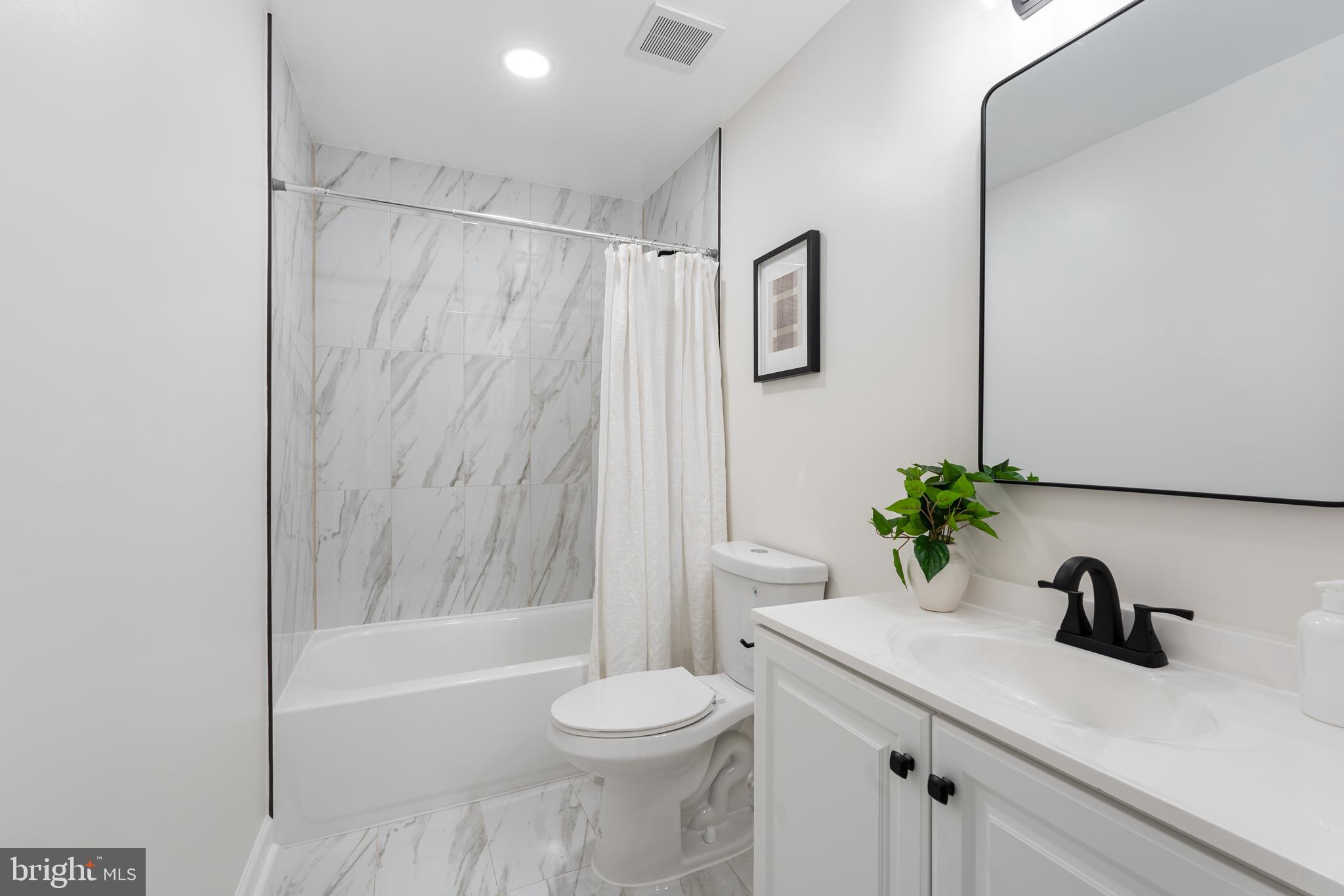 WOODBRIDGE VALLEY - Residential