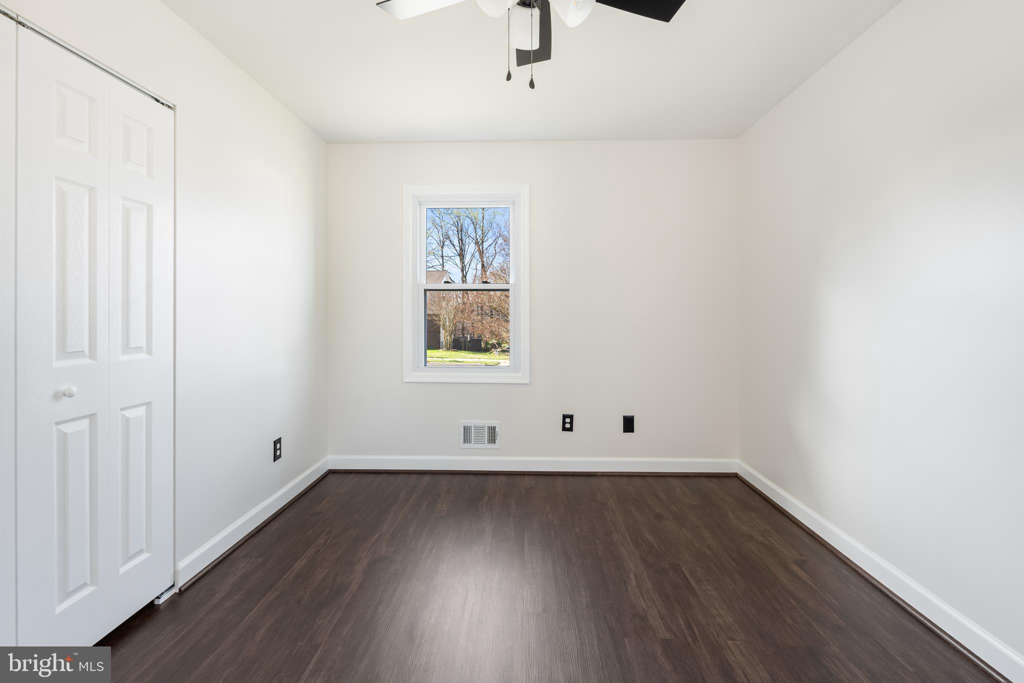 WOODBRIDGE VALLEY - Residential