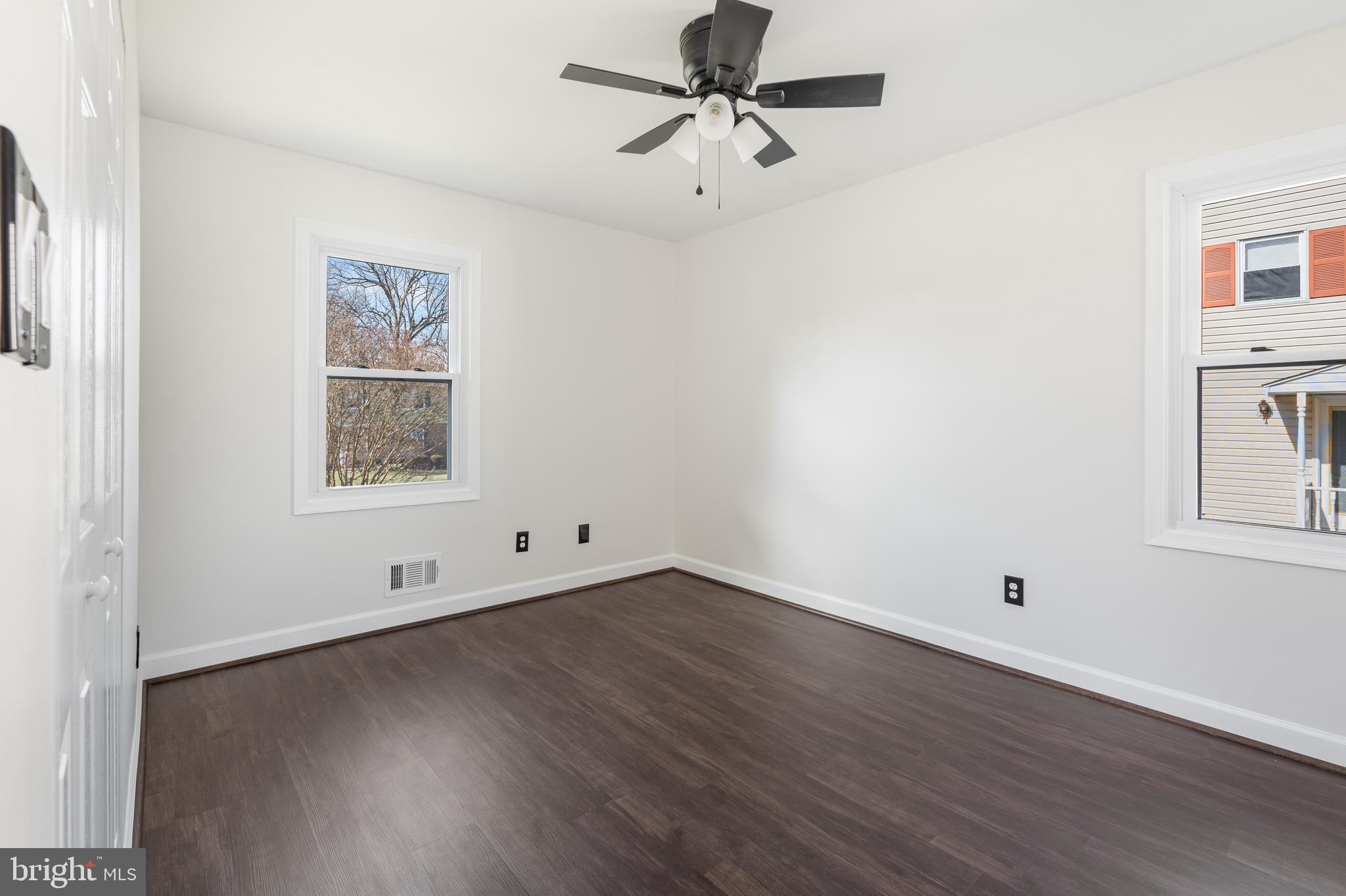 WOODBRIDGE VALLEY - Residential