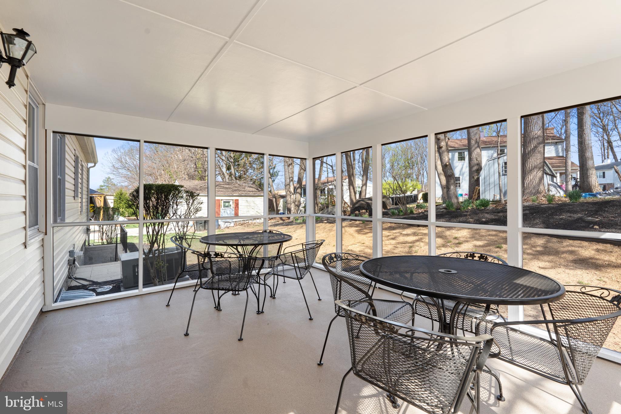 WOODBRIDGE VALLEY - Residential