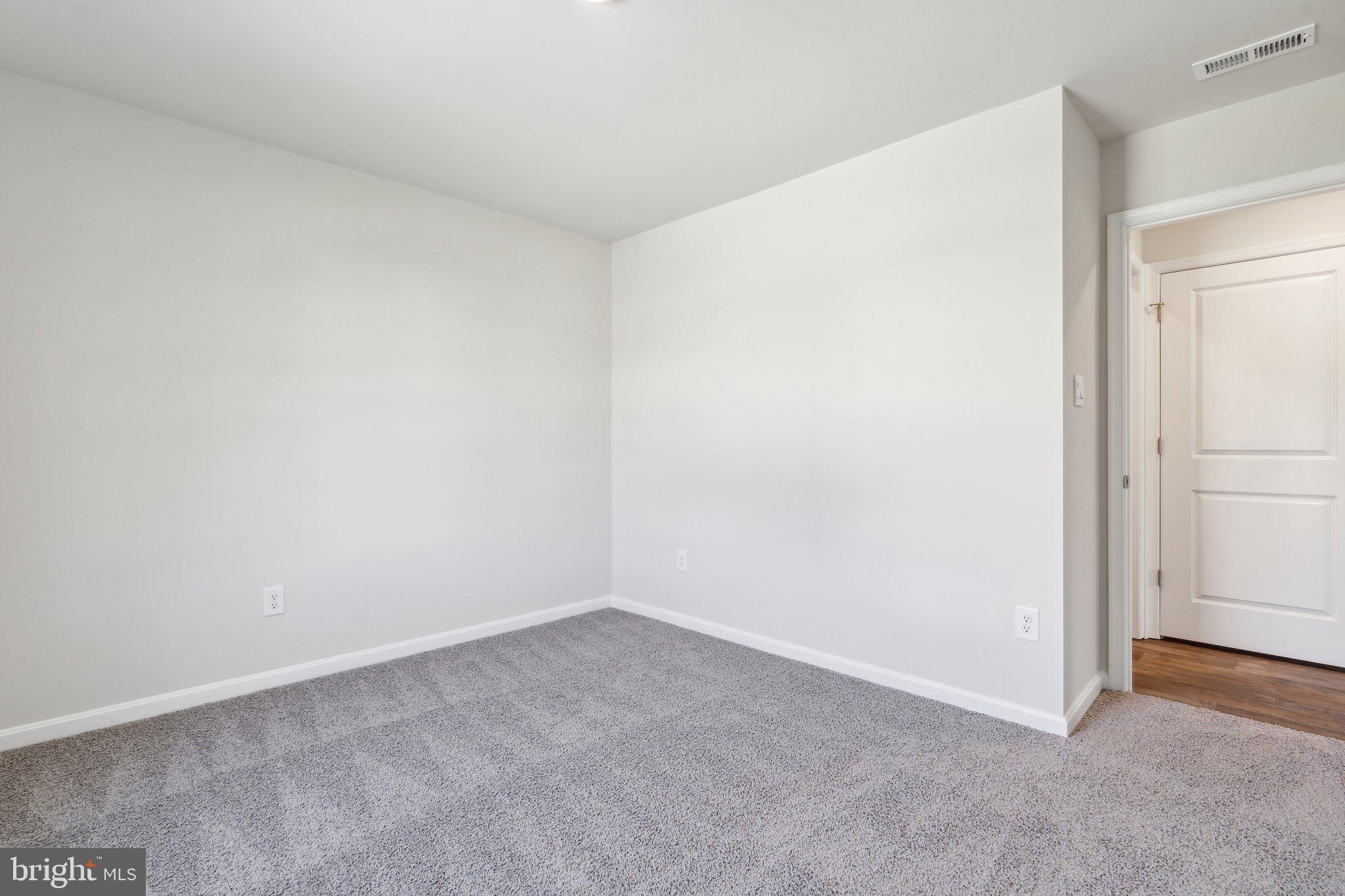 KINNAMON MEADOWS - Residential