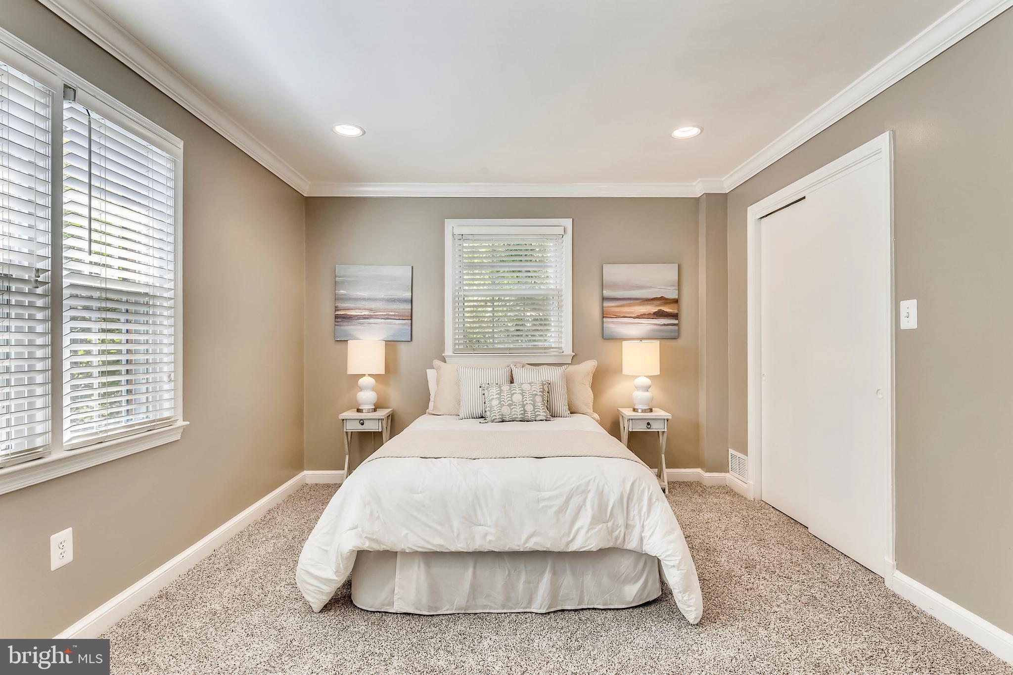 BRADDOCK HEIGHTS - Residential