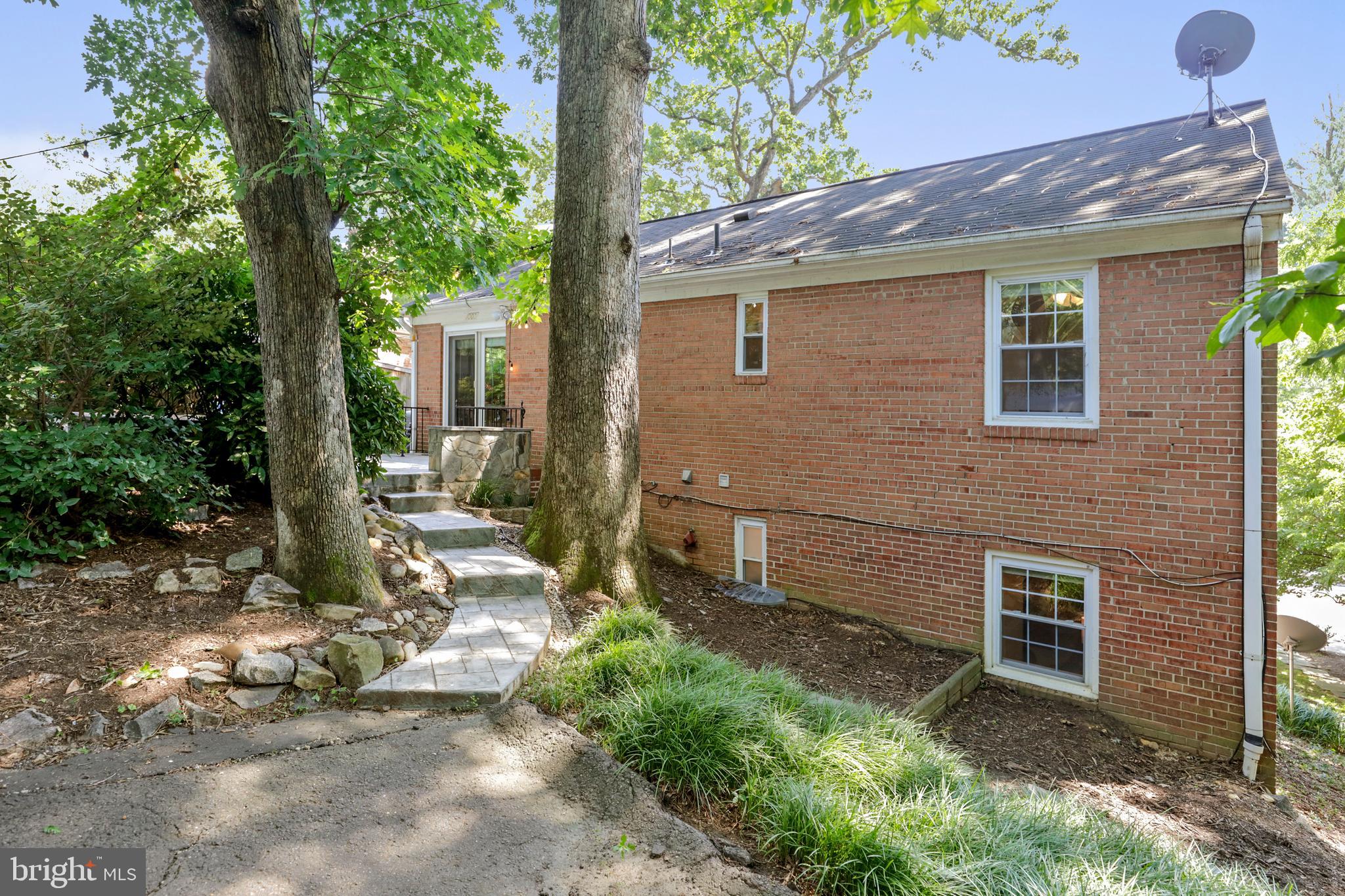 BRADDOCK HEIGHTS - Residential