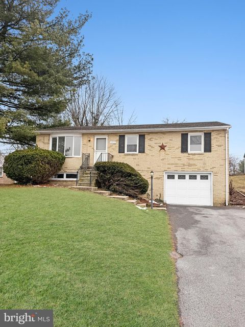 Homes For Sale - 16835 Petmar Circle<br/> HAGERSTOWN, MD 21742