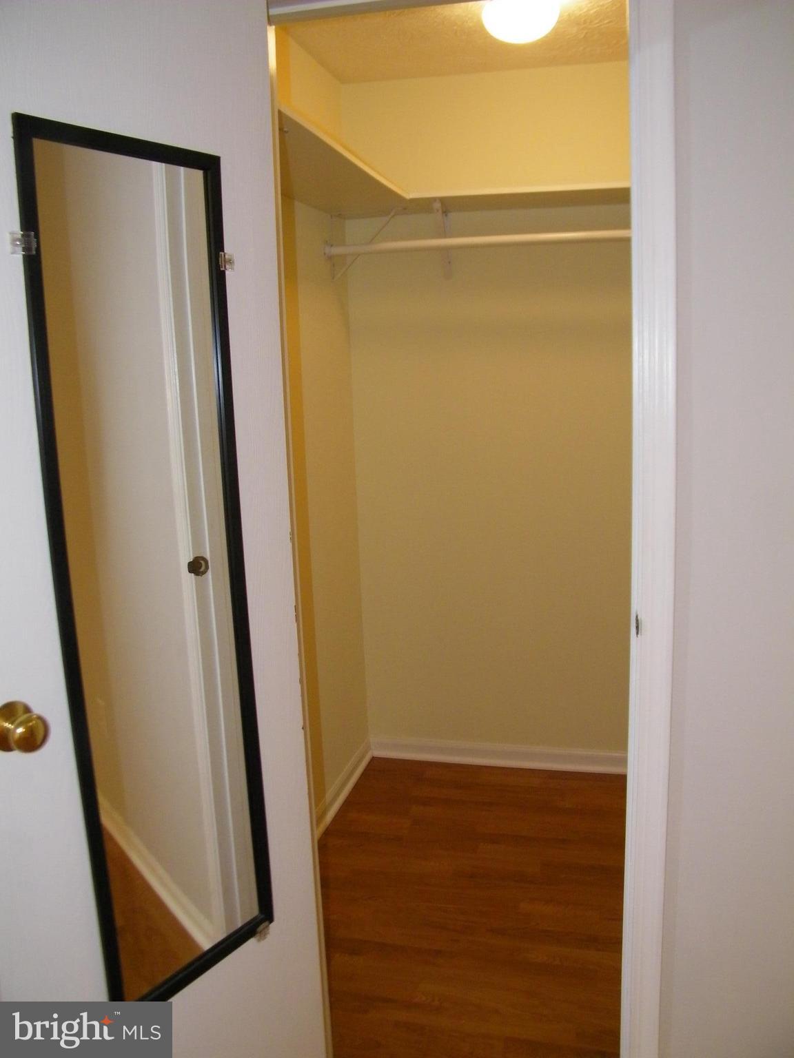 DEEP CREEK COMMONS - Residential Lease