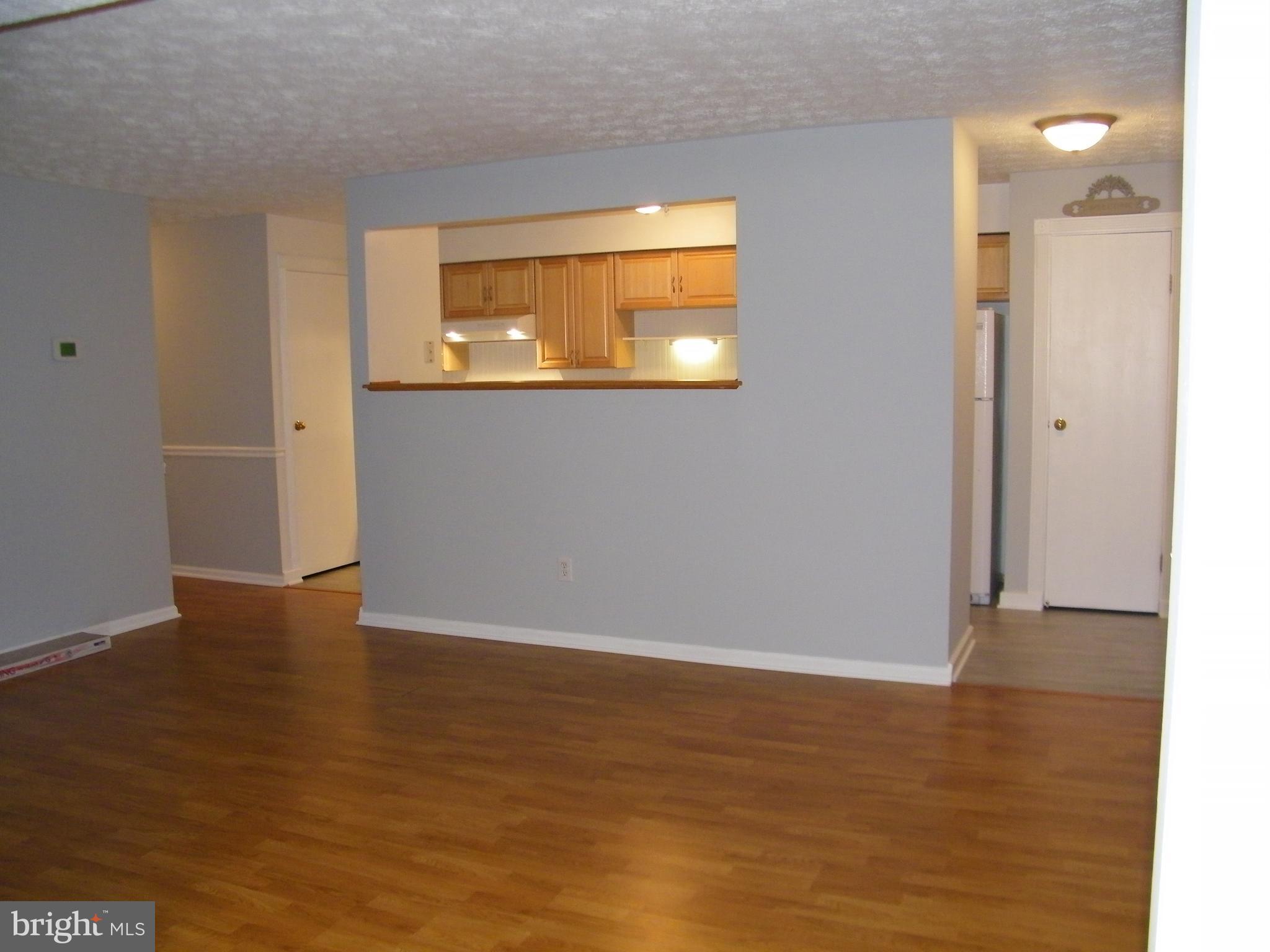 DEEP CREEK COMMONS - Residential Lease