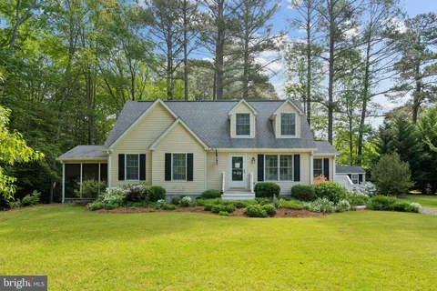 439 Sail Way, Montross, VA MLS: VAWE2008780