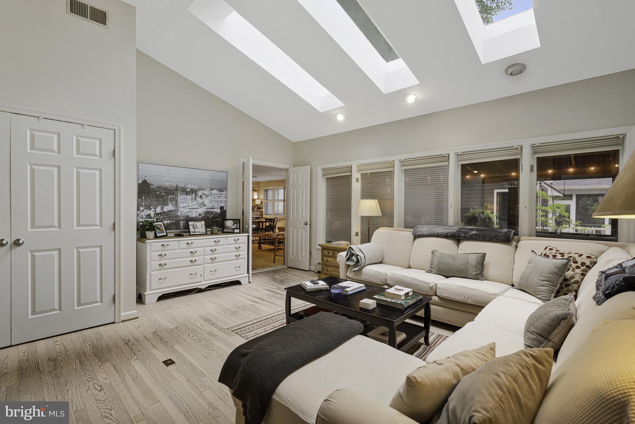 FRANKLIN PARK - Residential