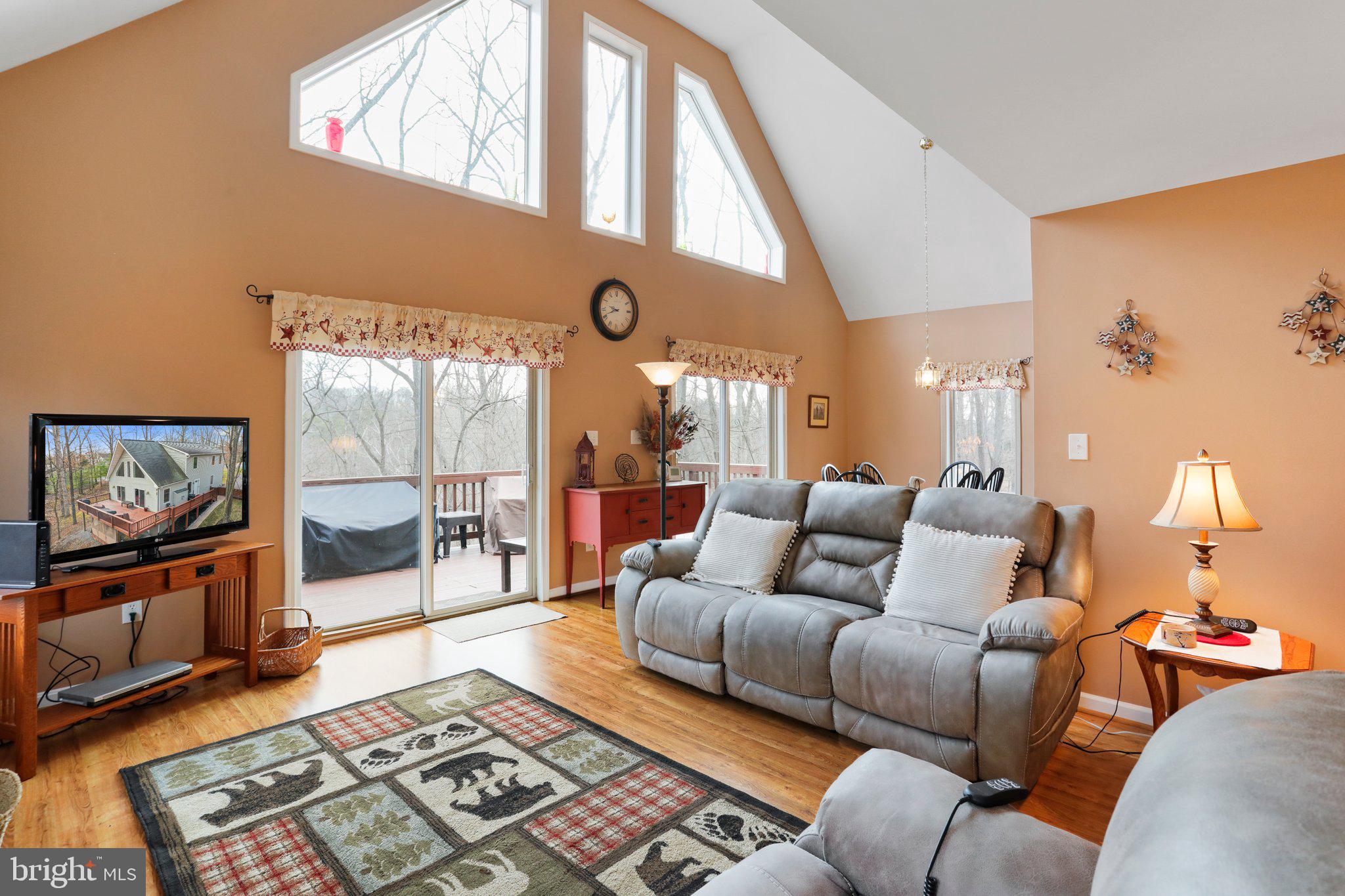 THE WOODS - Residential