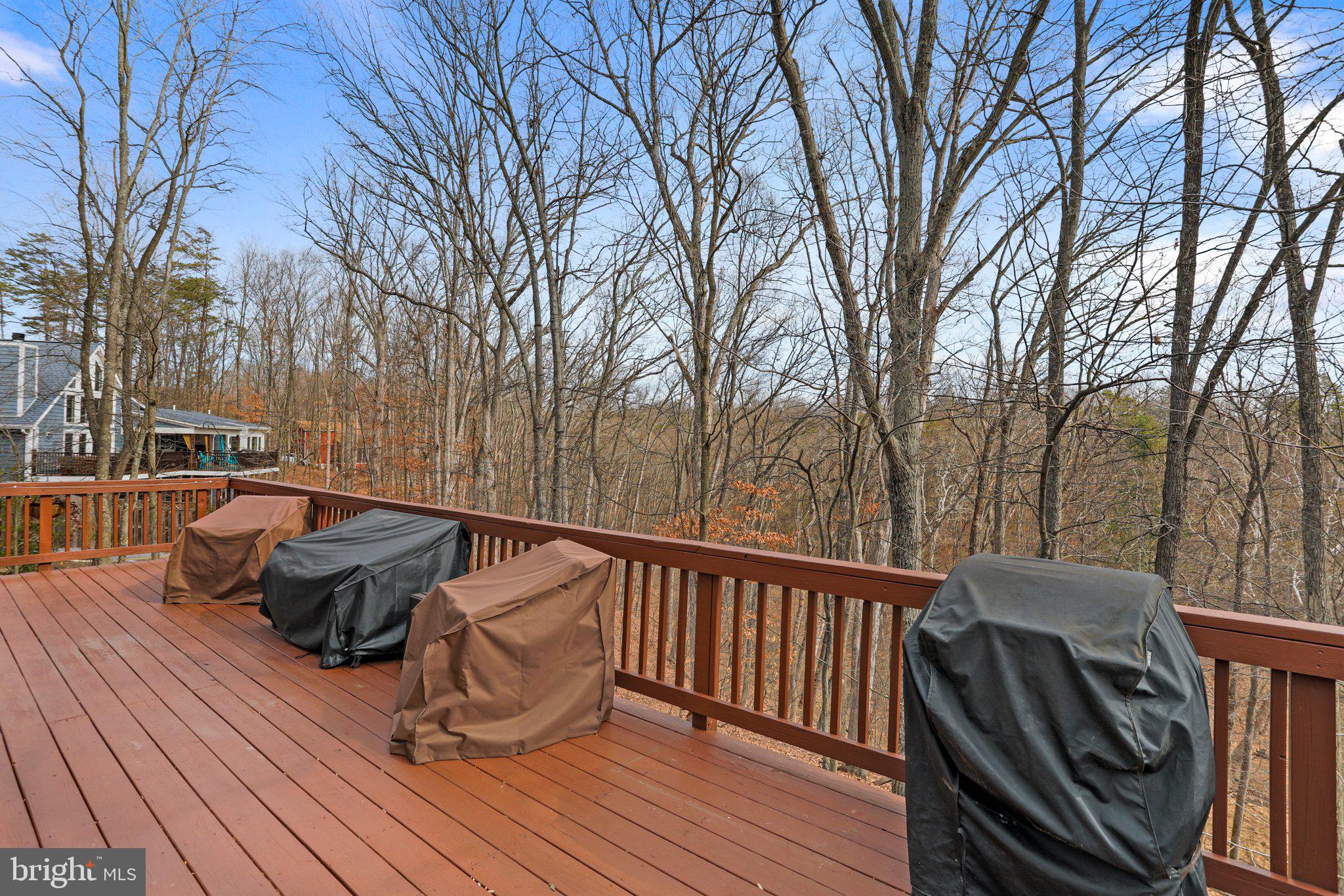 THE WOODS - Residential