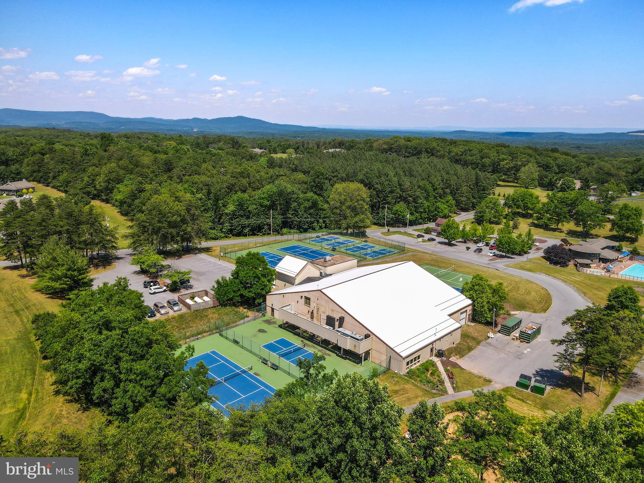 THE WOODS - Residential