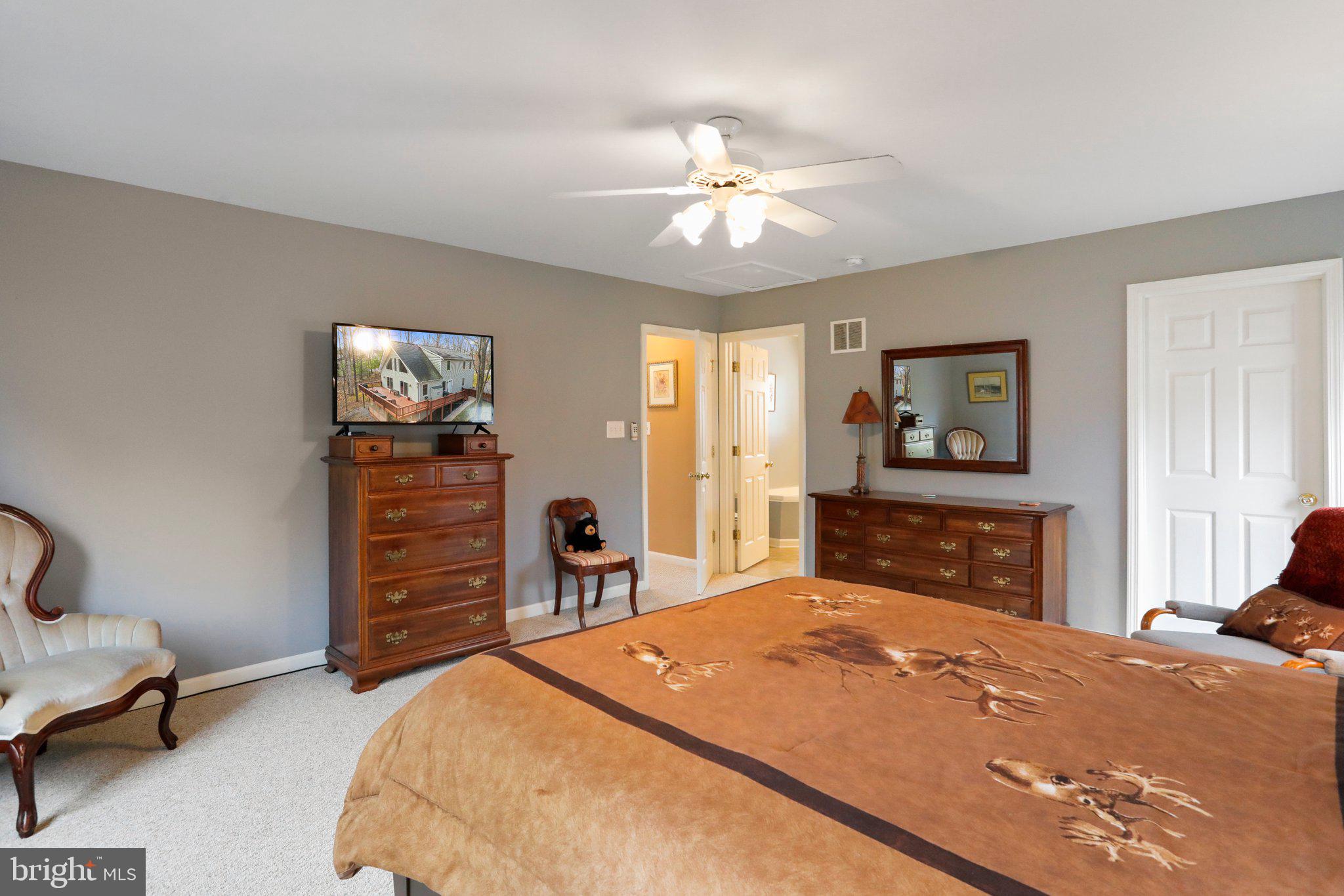 THE WOODS - Residential