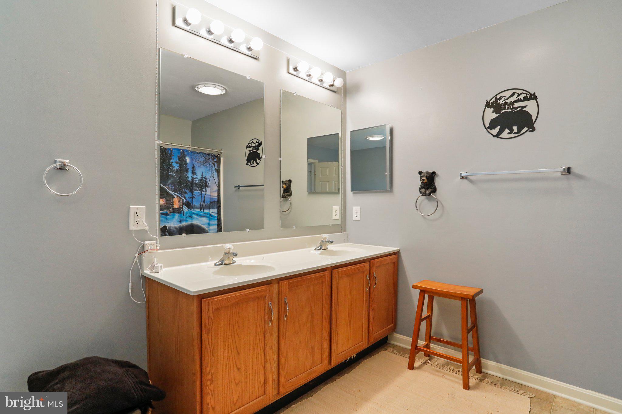 THE WOODS - Residential