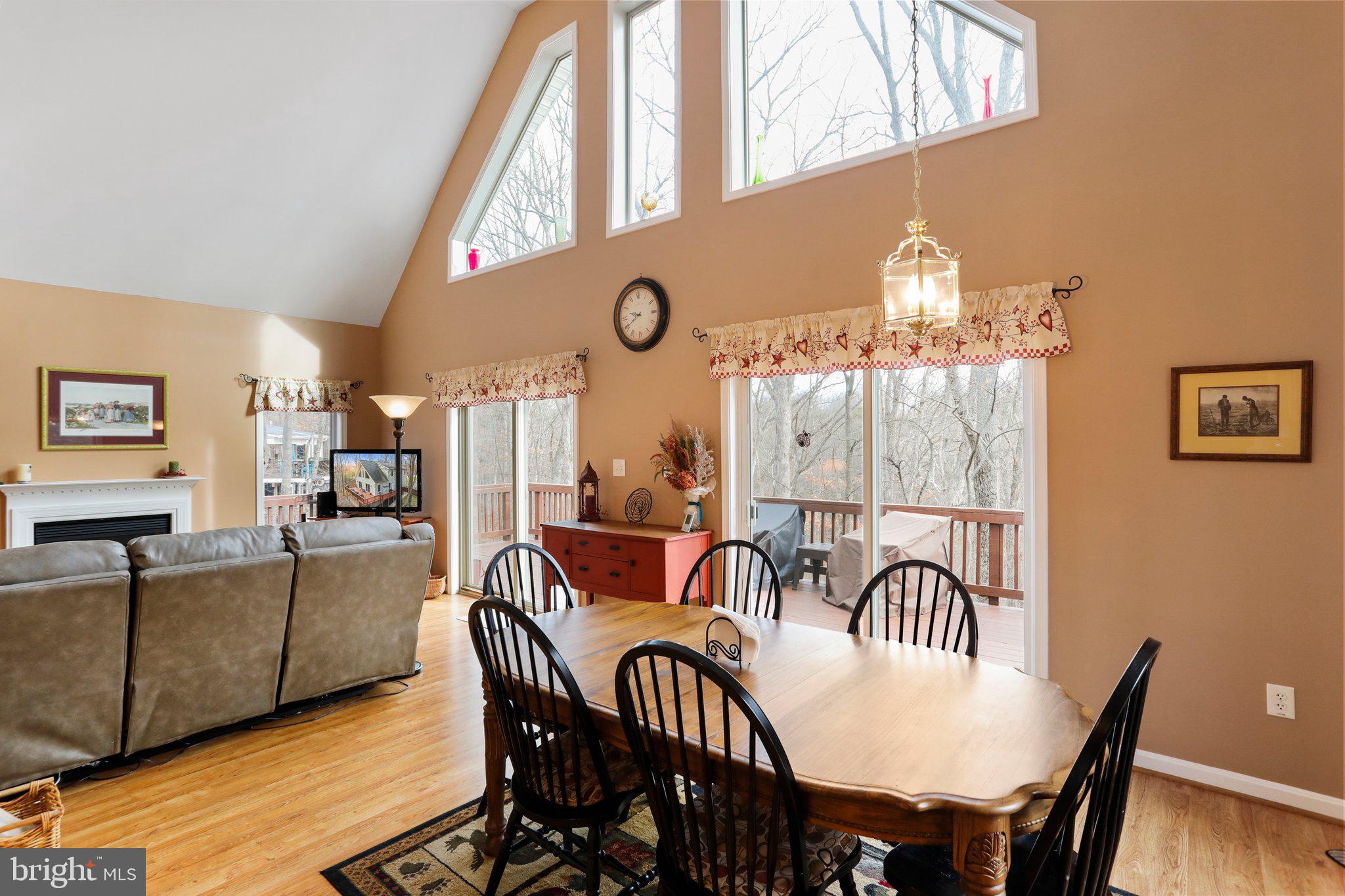 THE WOODS - Residential