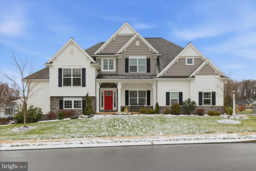 Photo of 109 E Valley Road, DENVER, PA 17517 (MLS # PALA2081130)