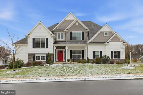 109 E VALLEY ROAD DENVER PA 17517