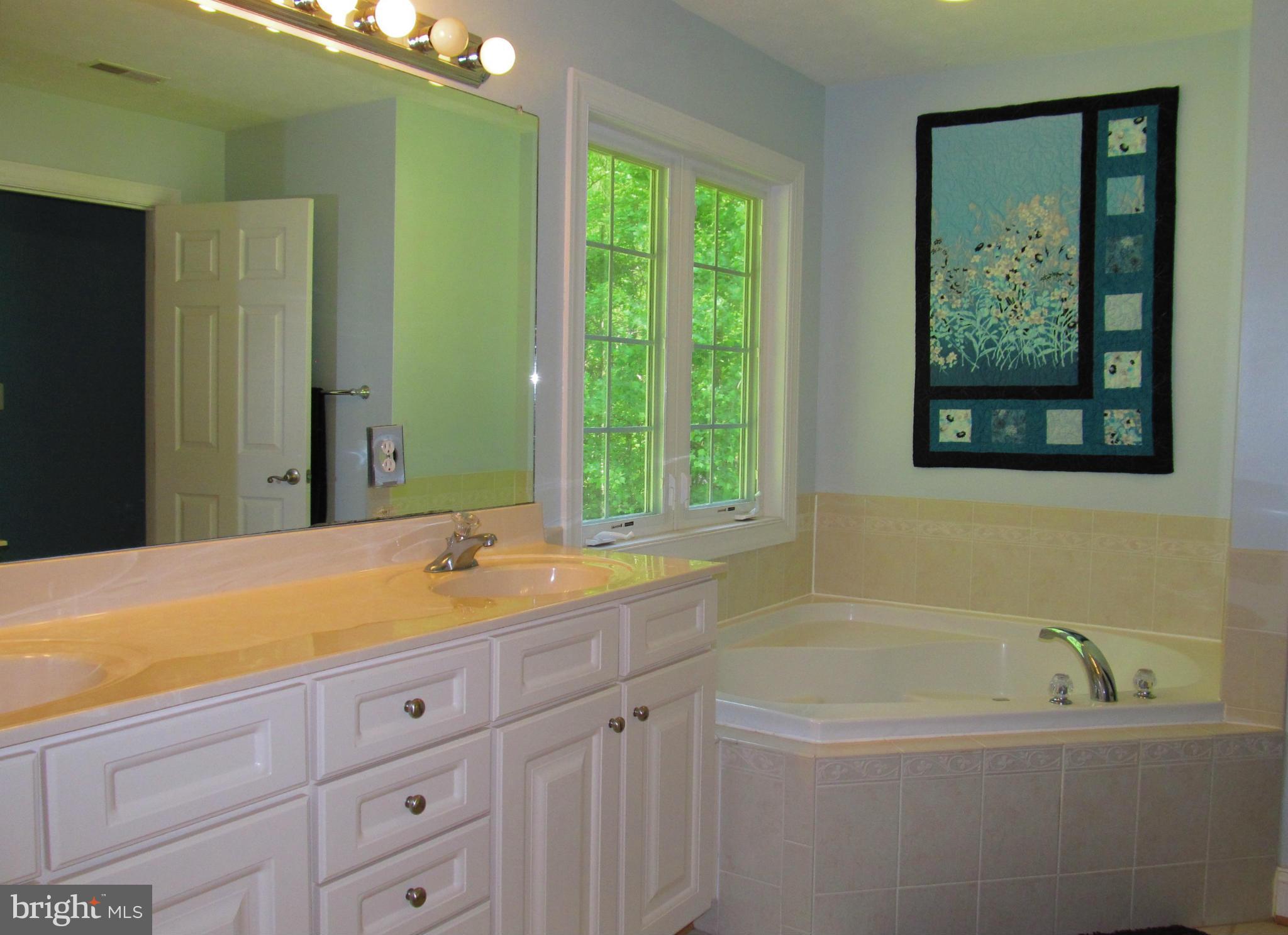 WARREN J WILLETT'S SUB - Residential