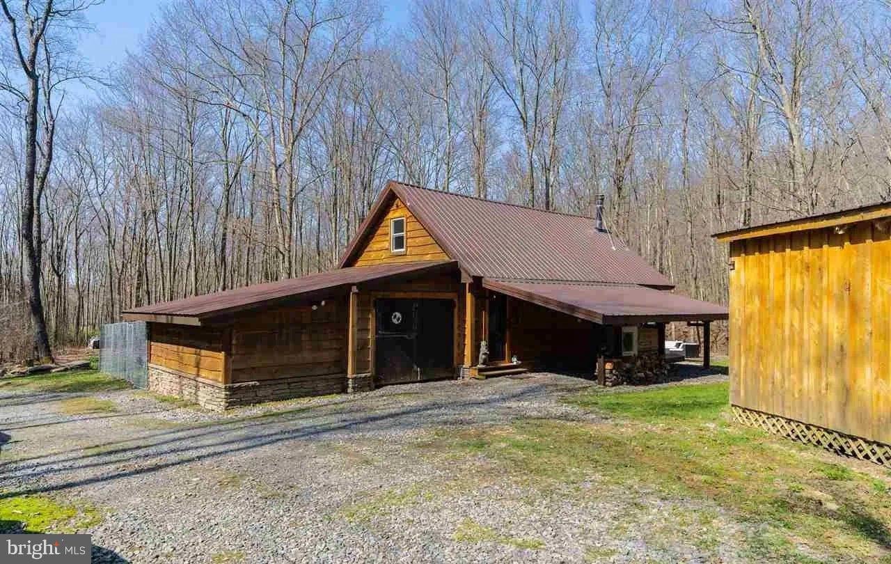 947 SAVAGE ROAD