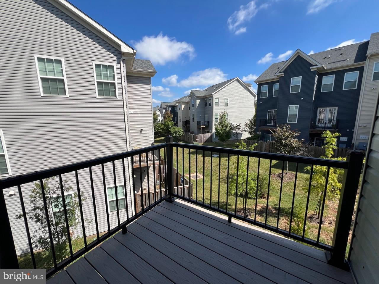 SIGNAL HILL - Residential Lease