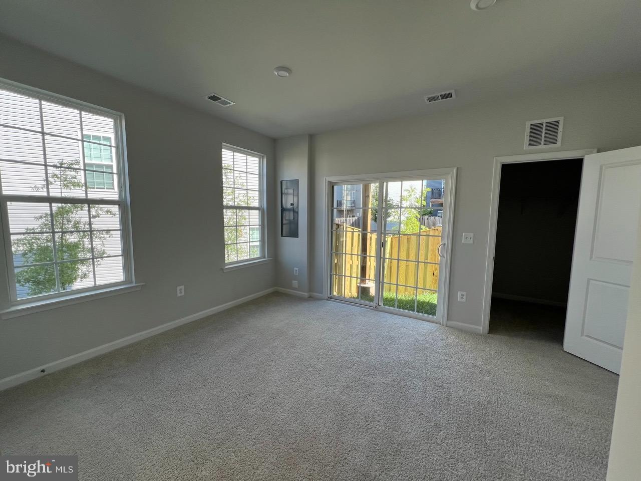 SIGNAL HILL - Residential Lease