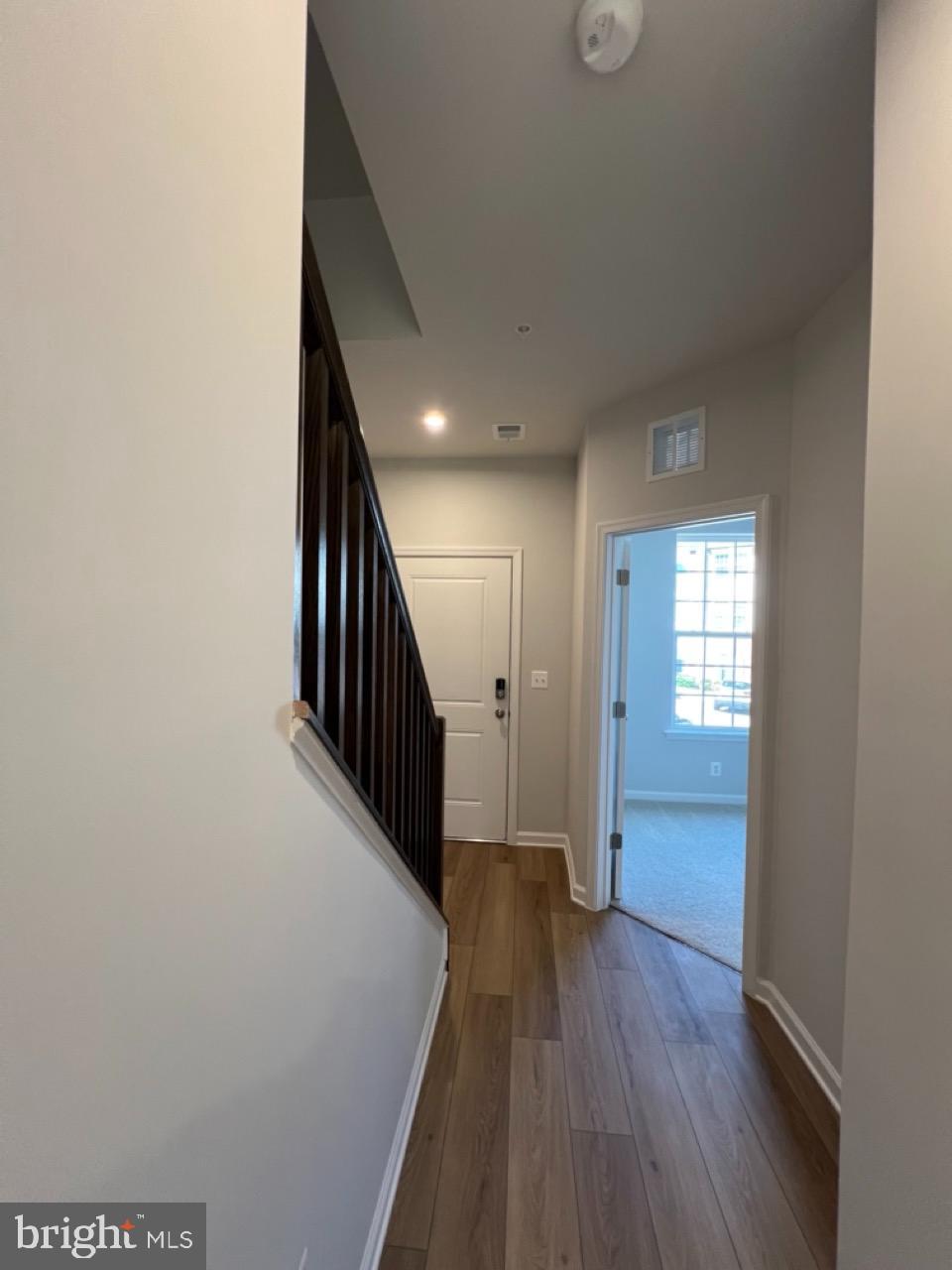 SIGNAL HILL - Residential Lease