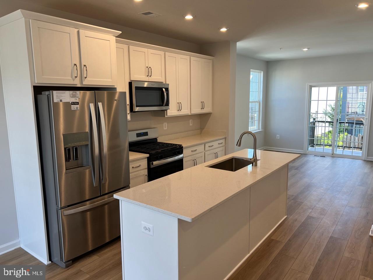 SIGNAL HILL - Residential Lease