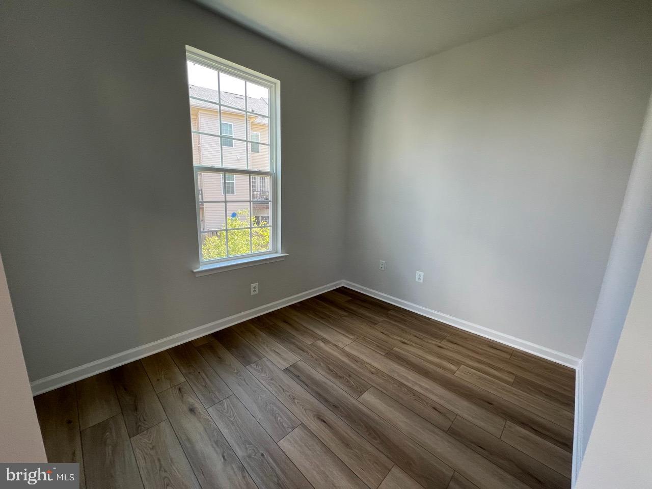 SIGNAL HILL - Residential Lease