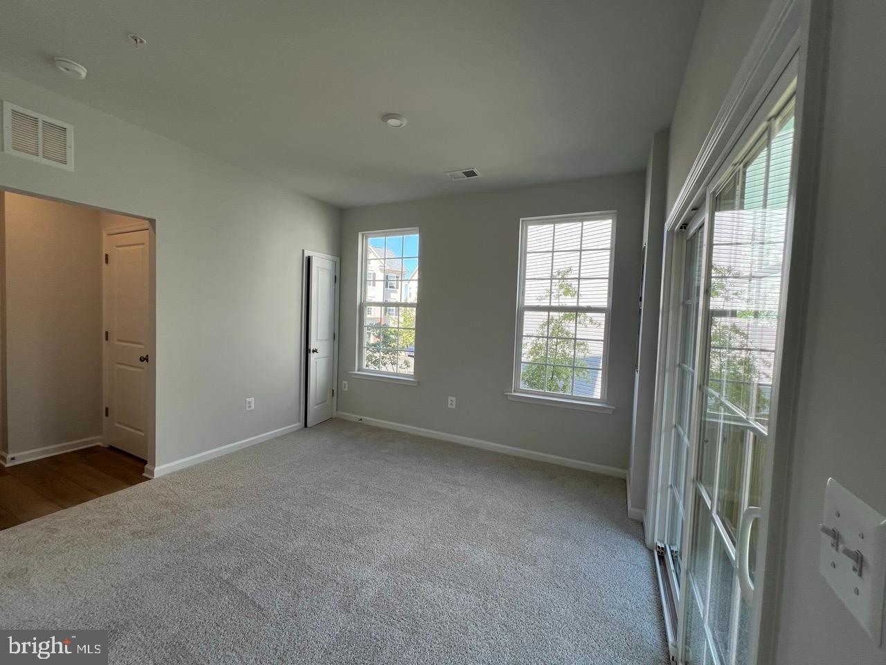 SIGNAL HILL - Residential Lease