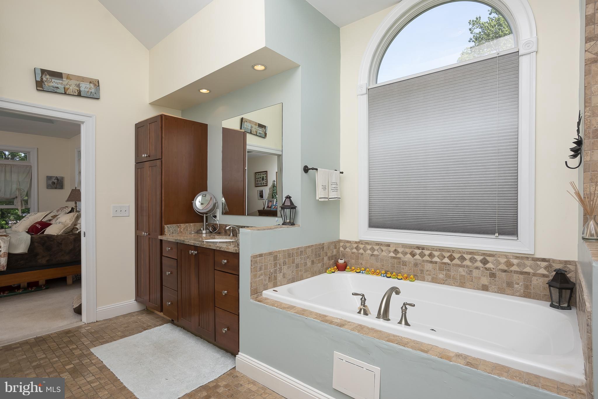 ARDEN ON THE SEVERN - Residential