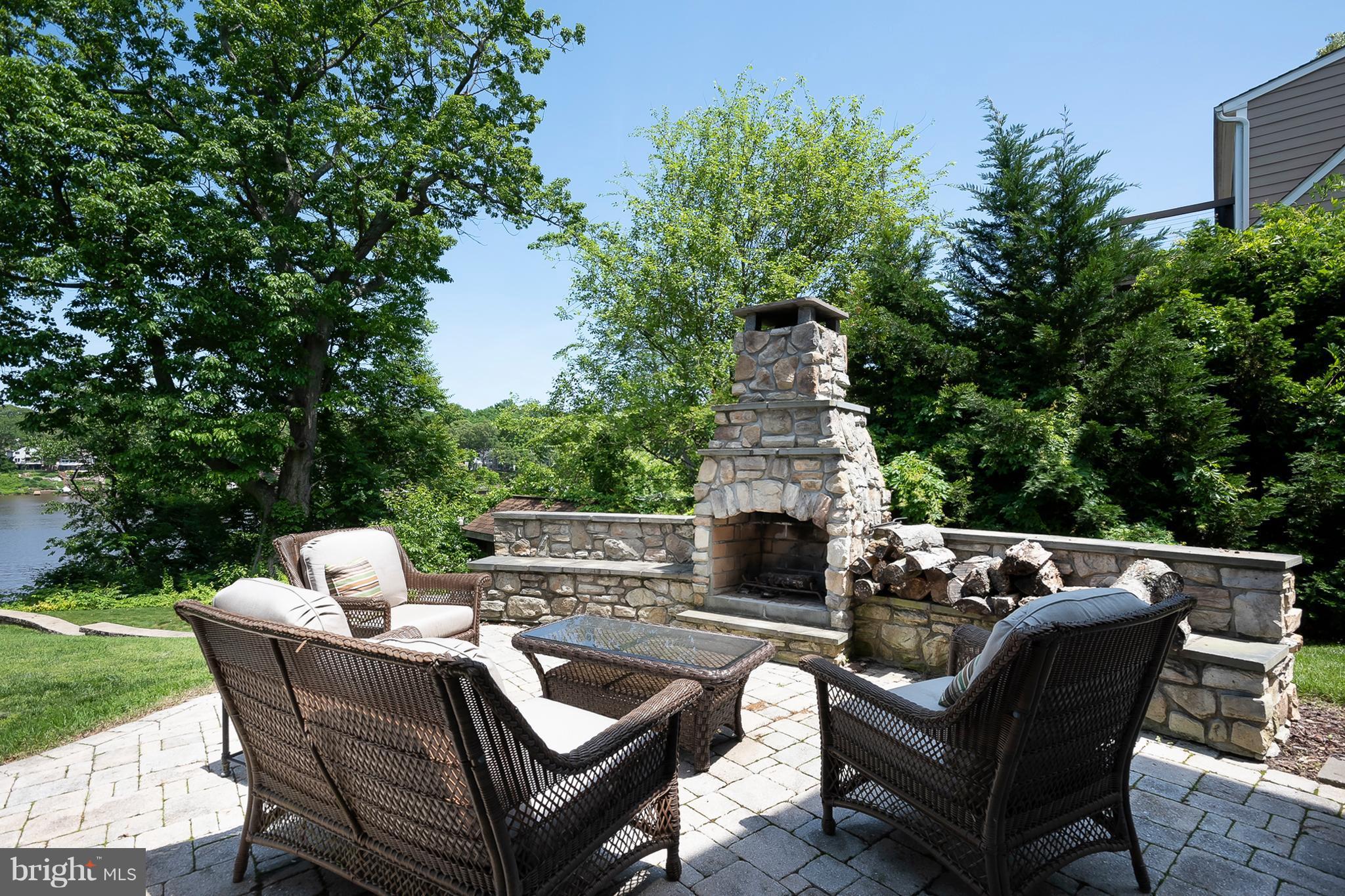 ARDEN ON THE SEVERN - Residential