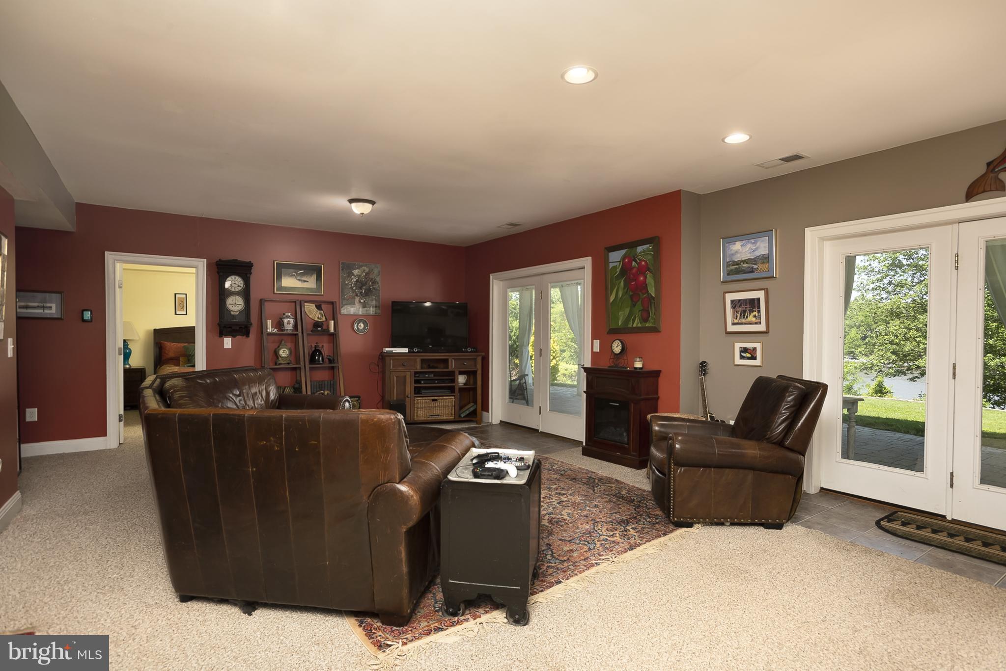 ARDEN ON THE SEVERN - Residential