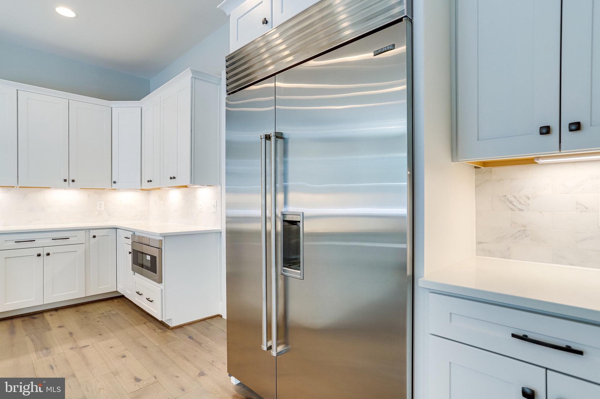 VIENNA WOODS - Residential