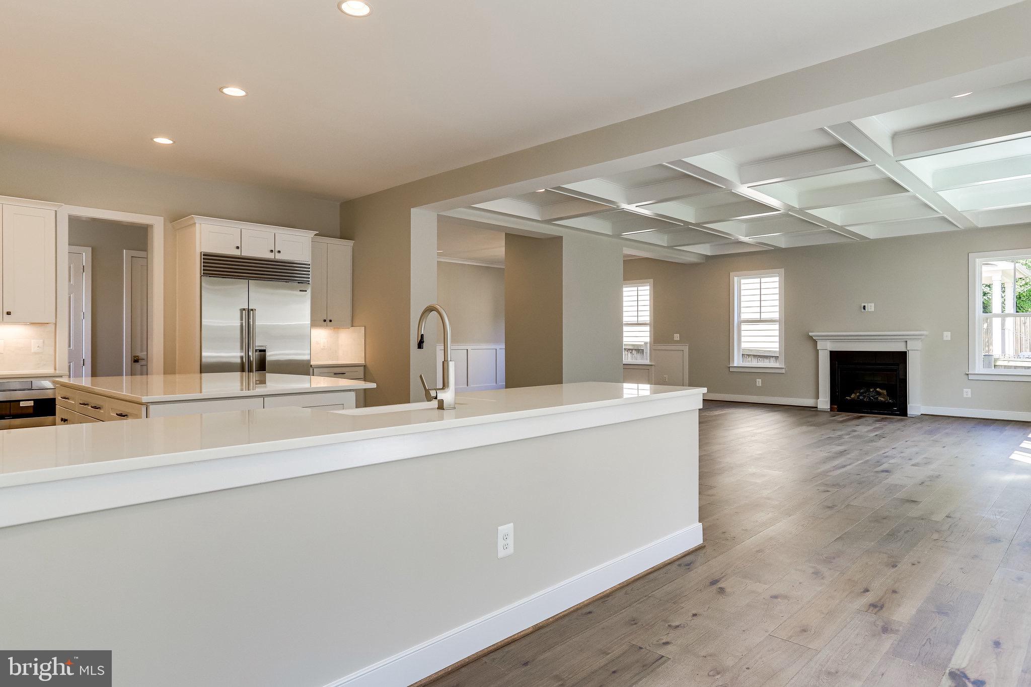 VIENNA WOODS - Residential