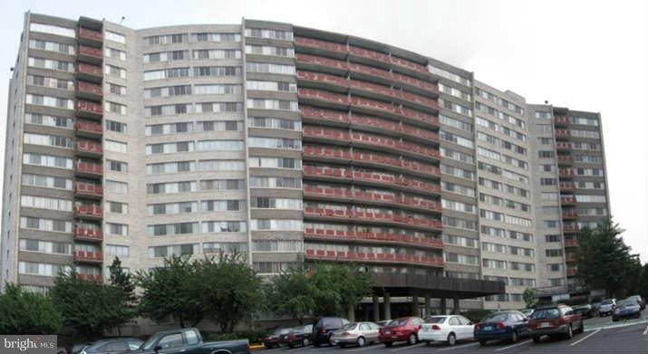 PAVILION ON THE PARK - Residential Lease