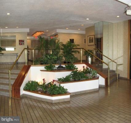 PAVILION ON THE PARK - Residential Lease