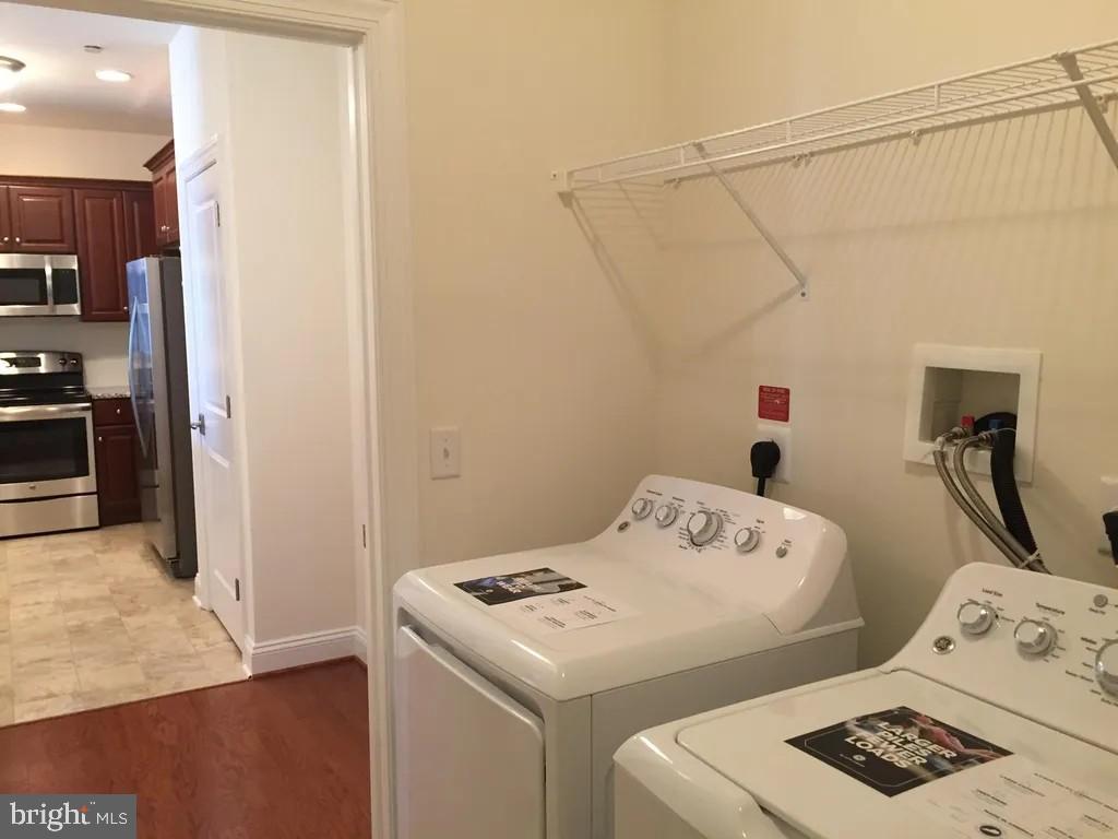 WESTTOWN RESERVE - Residential Lease