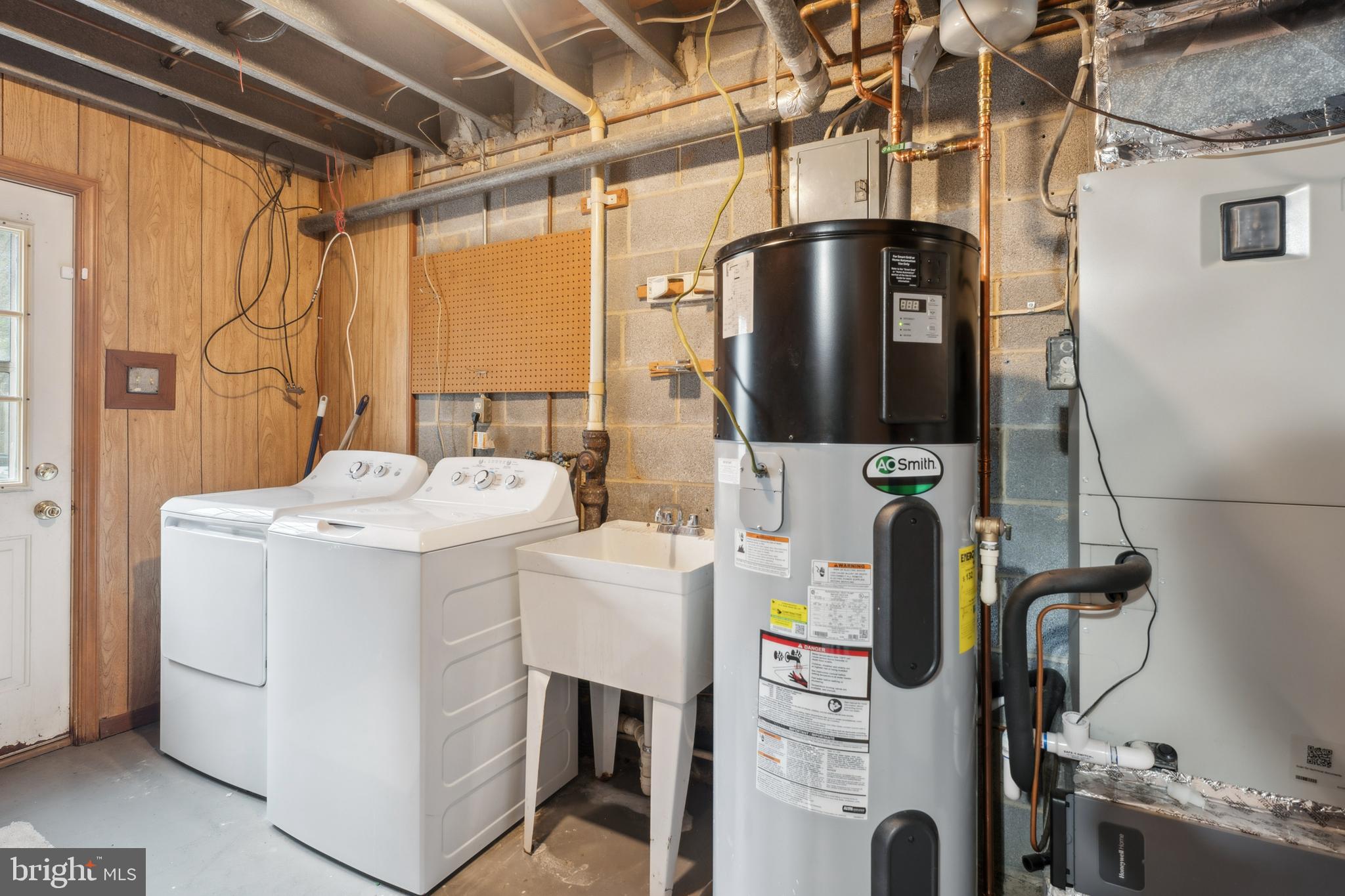 CARROLL PARK MANOR - Residential