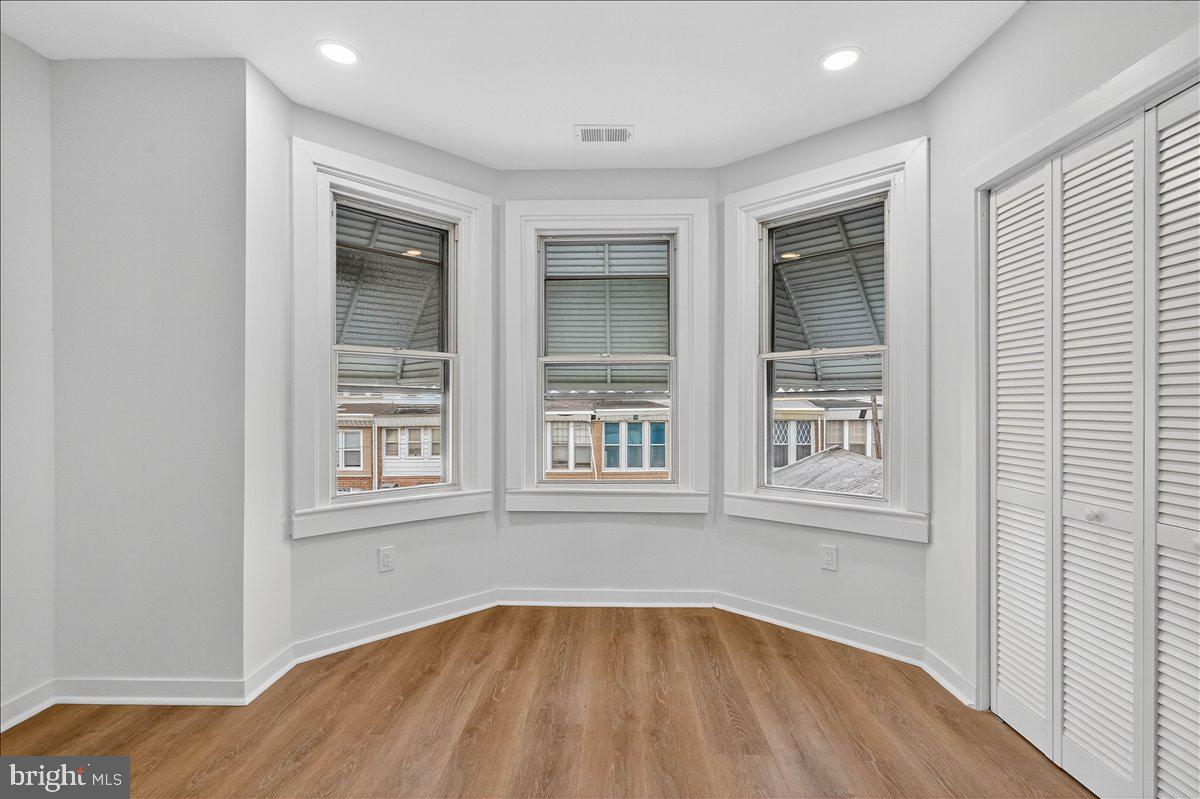 WEST OAK LANE - Residential