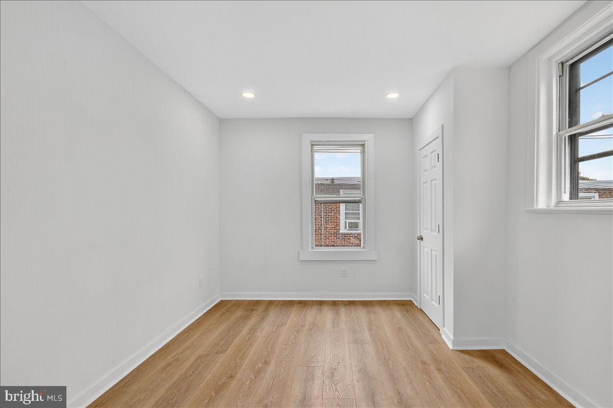 WEST OAK LANE - Residential