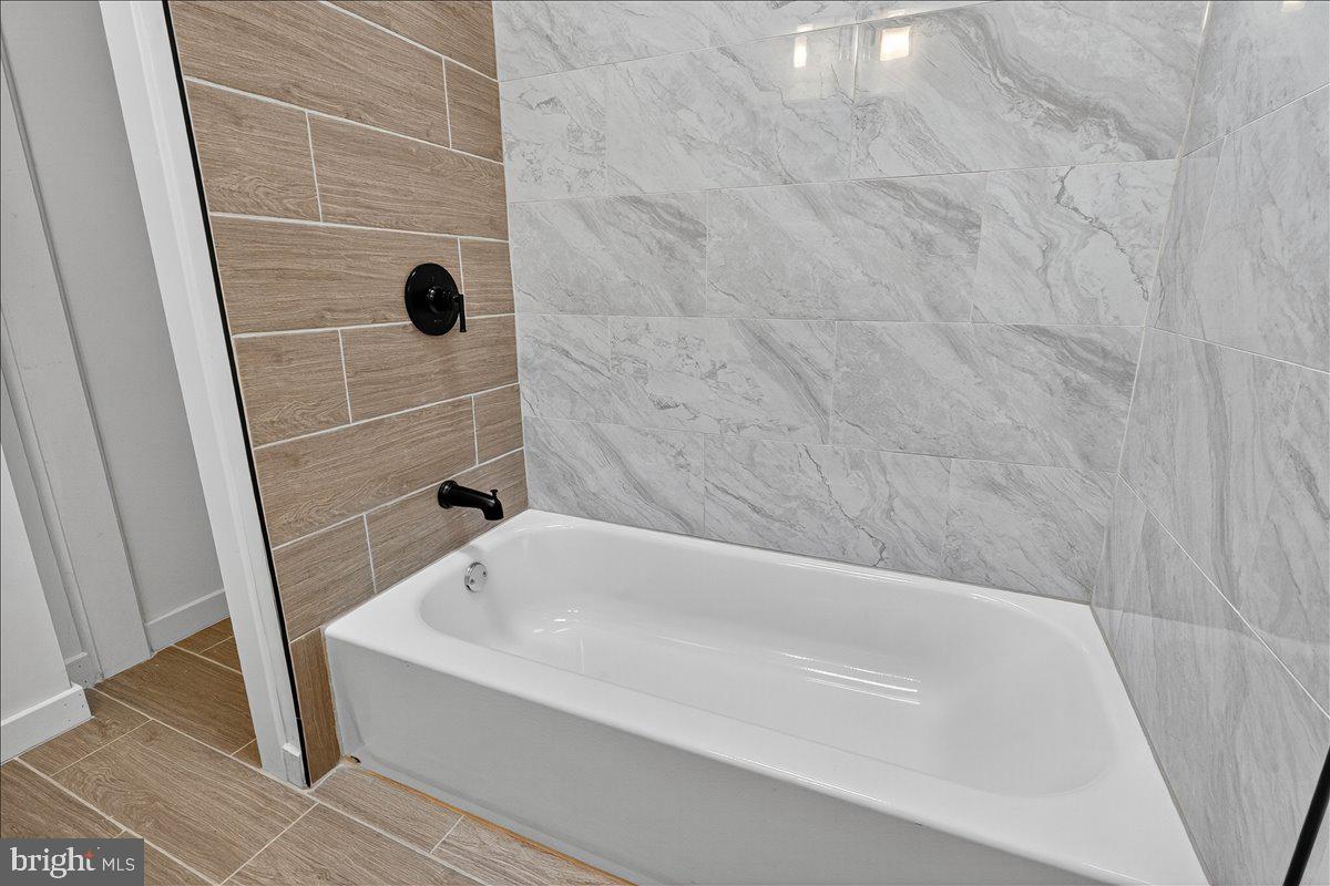 WEST OAK LANE - Residential