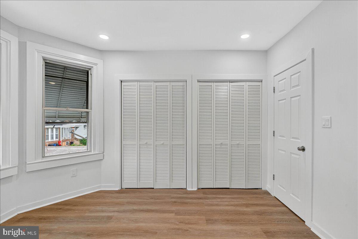 WEST OAK LANE - Residential