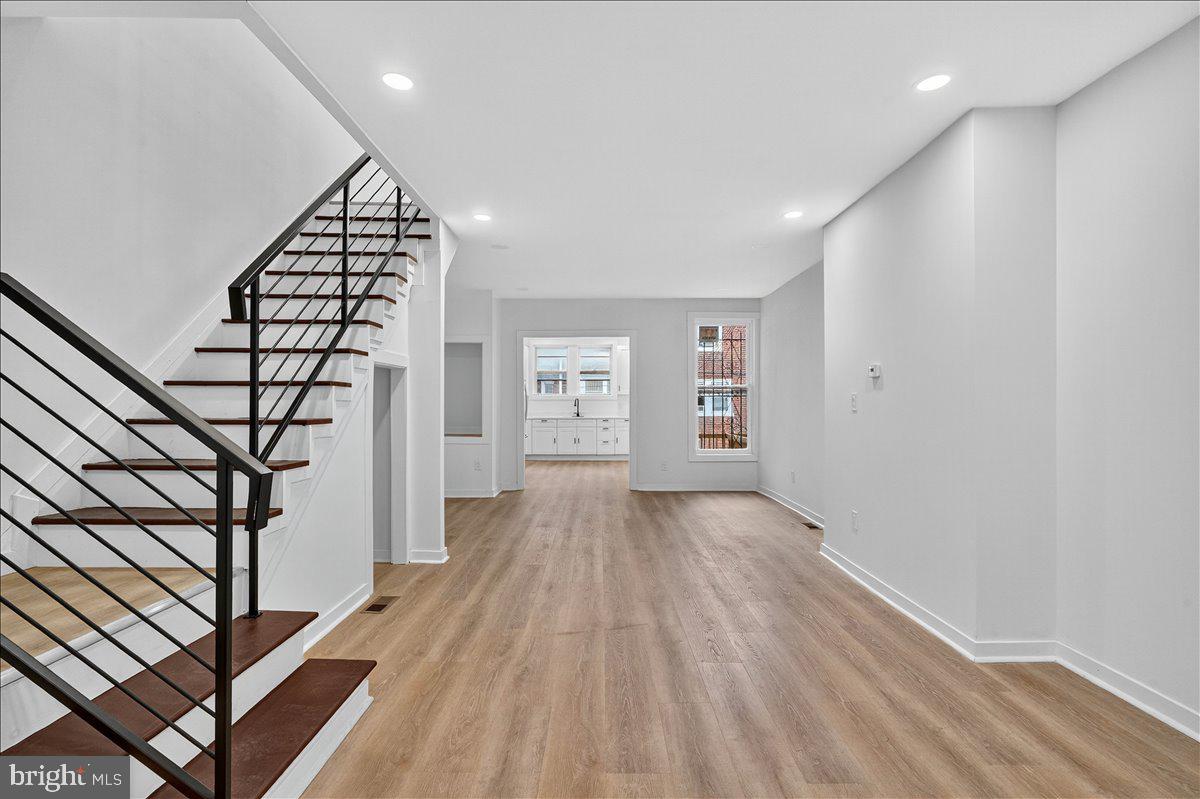 WEST OAK LANE - Residential