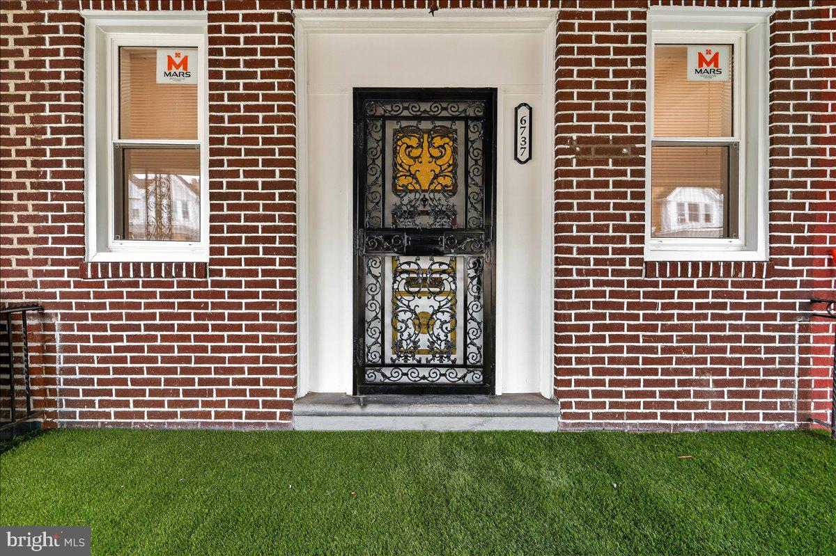 WEST OAK LANE - Residential