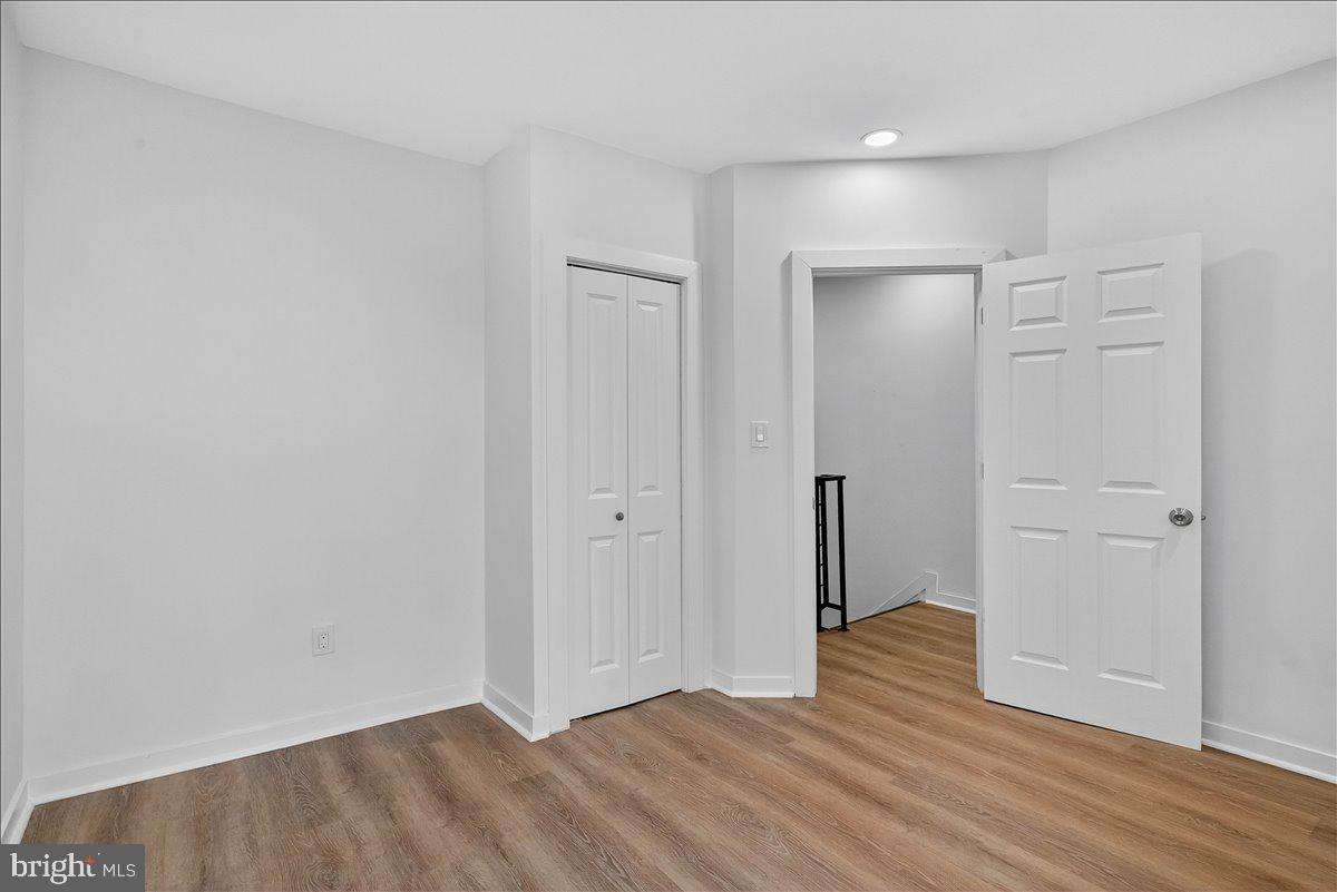 WEST OAK LANE - Residential