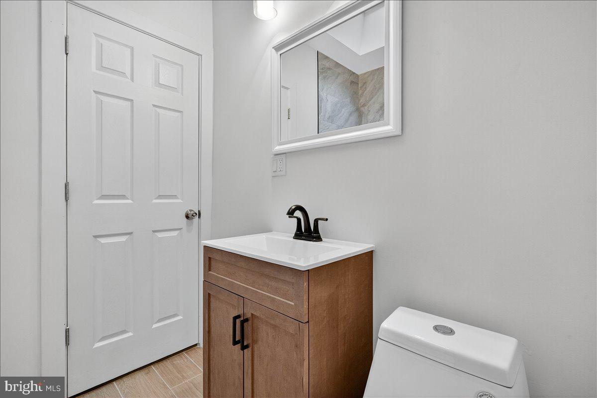 WEST OAK LANE - Residential