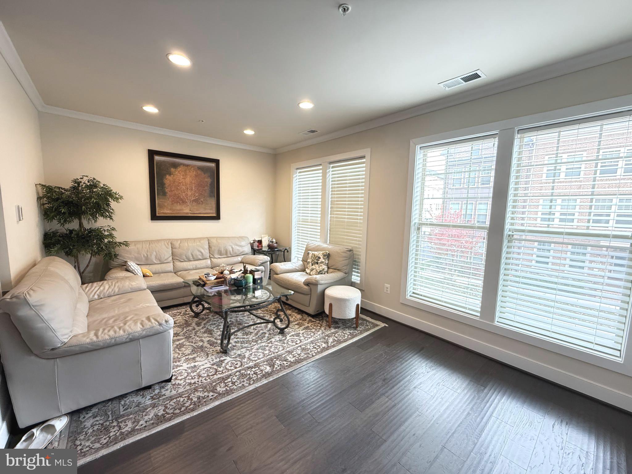 CROWN FARM - Residential Lease