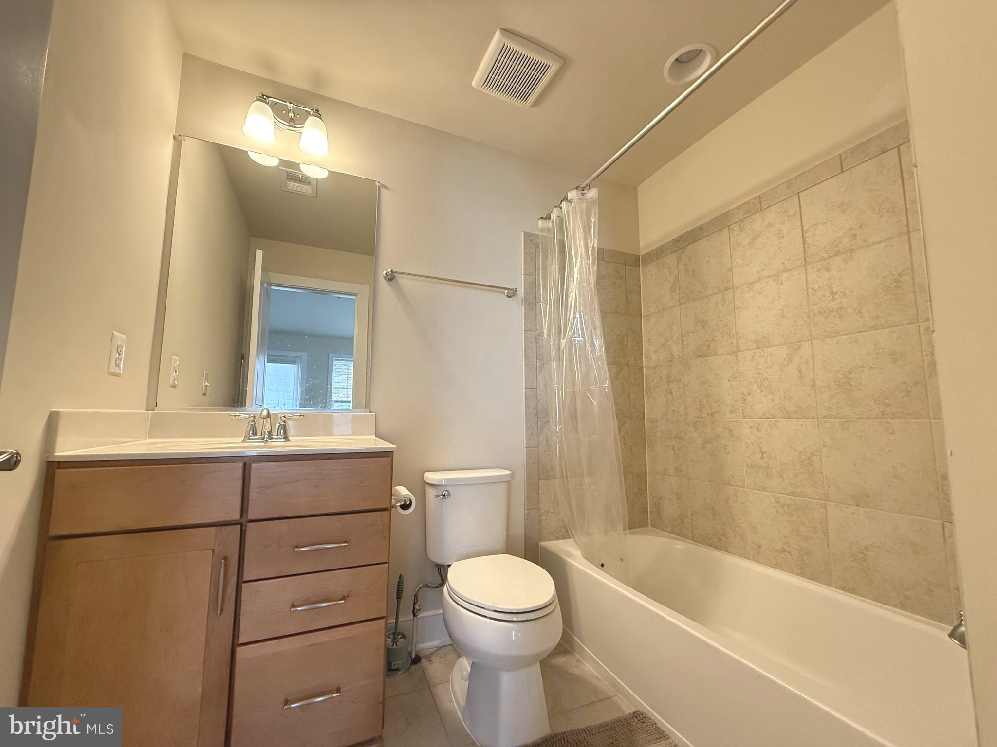 CROWN FARM - Residential Lease