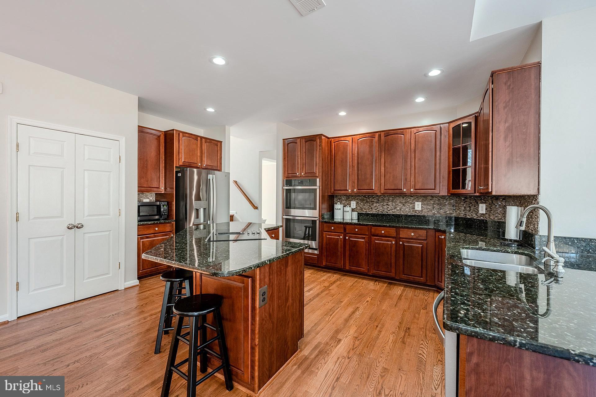 MONROE ESTATES - Residential