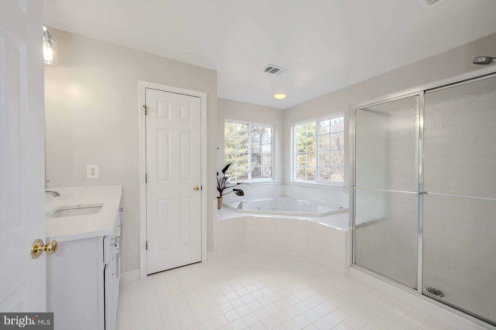 MONROE ESTATES - Residential